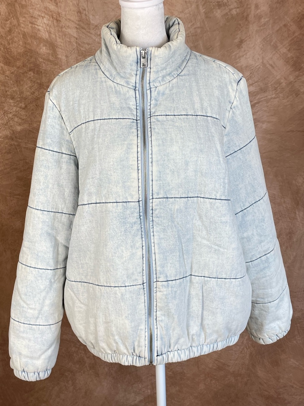 Marc New York Andrew Marc Bleached  Denim Quilted Puffer Jacket size Medium
